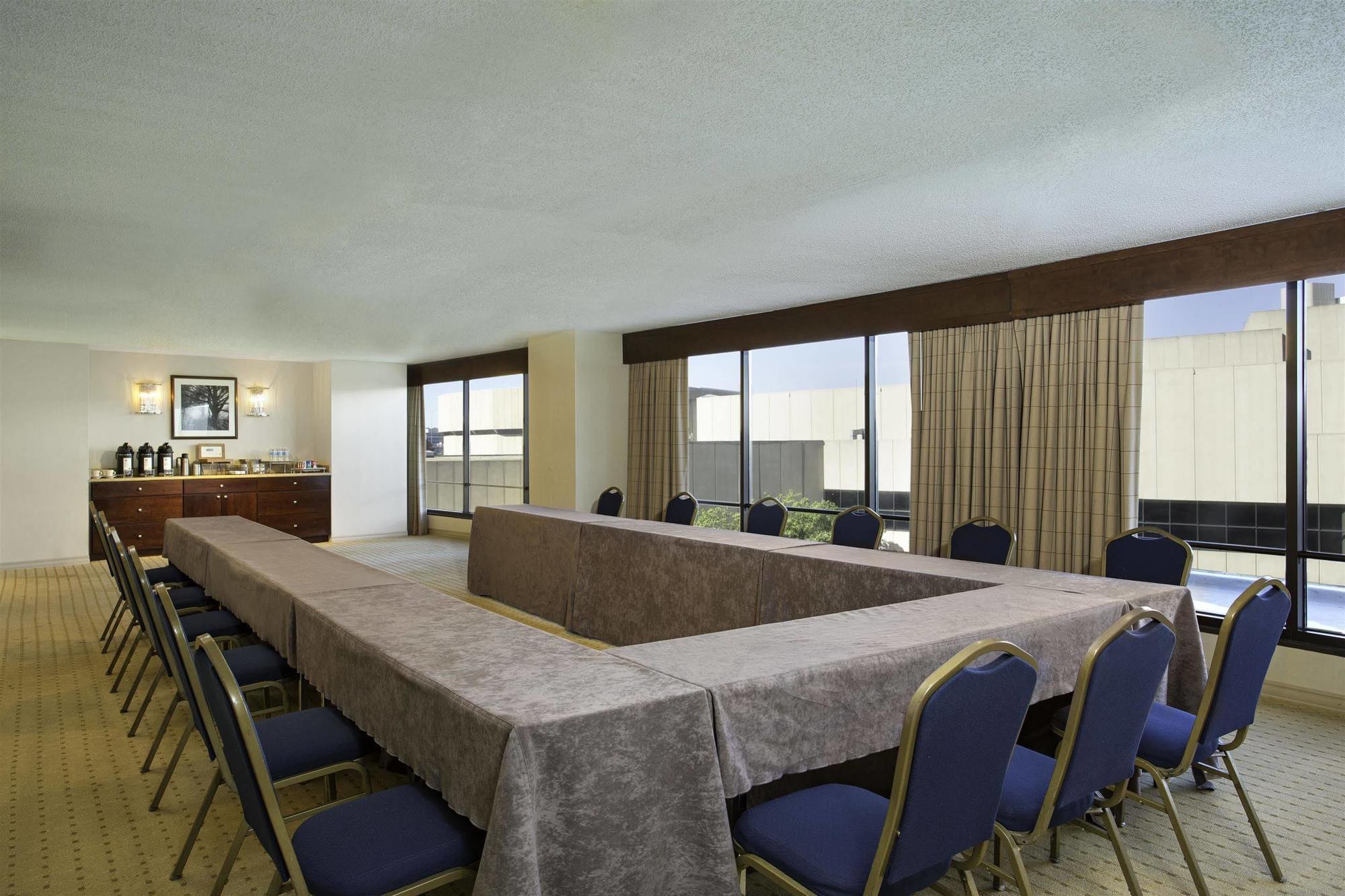 Holiday Inn Birmingham-Airport By Ihg Exterior photo